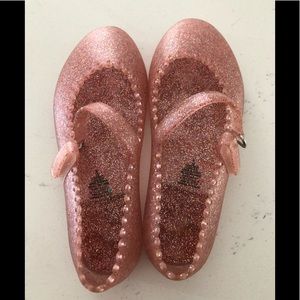 NWOT Girls Jelly-like Shoes